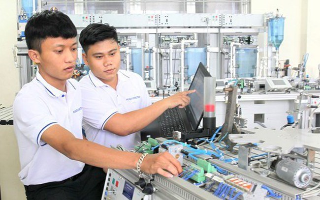 daynghe-1661841681437919840428-8-0-347-542-crop-1661841697149636144798.jpg
